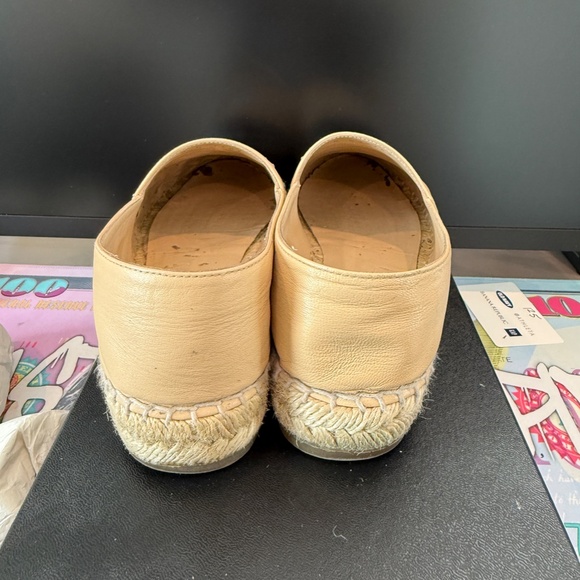 Chanel Espadrilles Size 7 - Classic Color - VERY comfortable - Picture 5 of 10